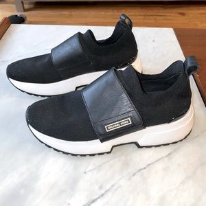 Michael Kors comfortable sneakers! #michaelkors #edgy #sneakers